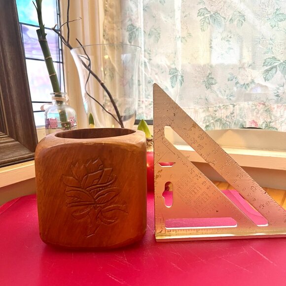 Vintage Hand-Carved Philippine Monkey Pod Wood Cube Container - Picture 7 of 15